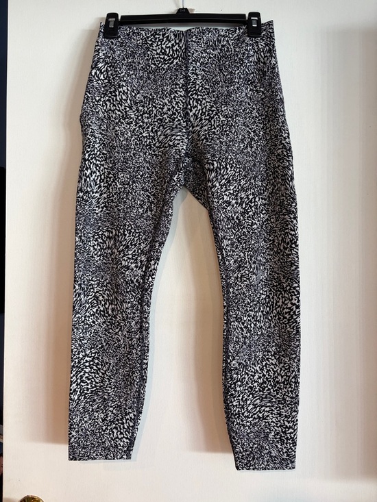 lululemon athletica Pants - Lululemon Align High Rise Tight 25" Warped Grain Alpine White Black Size 8